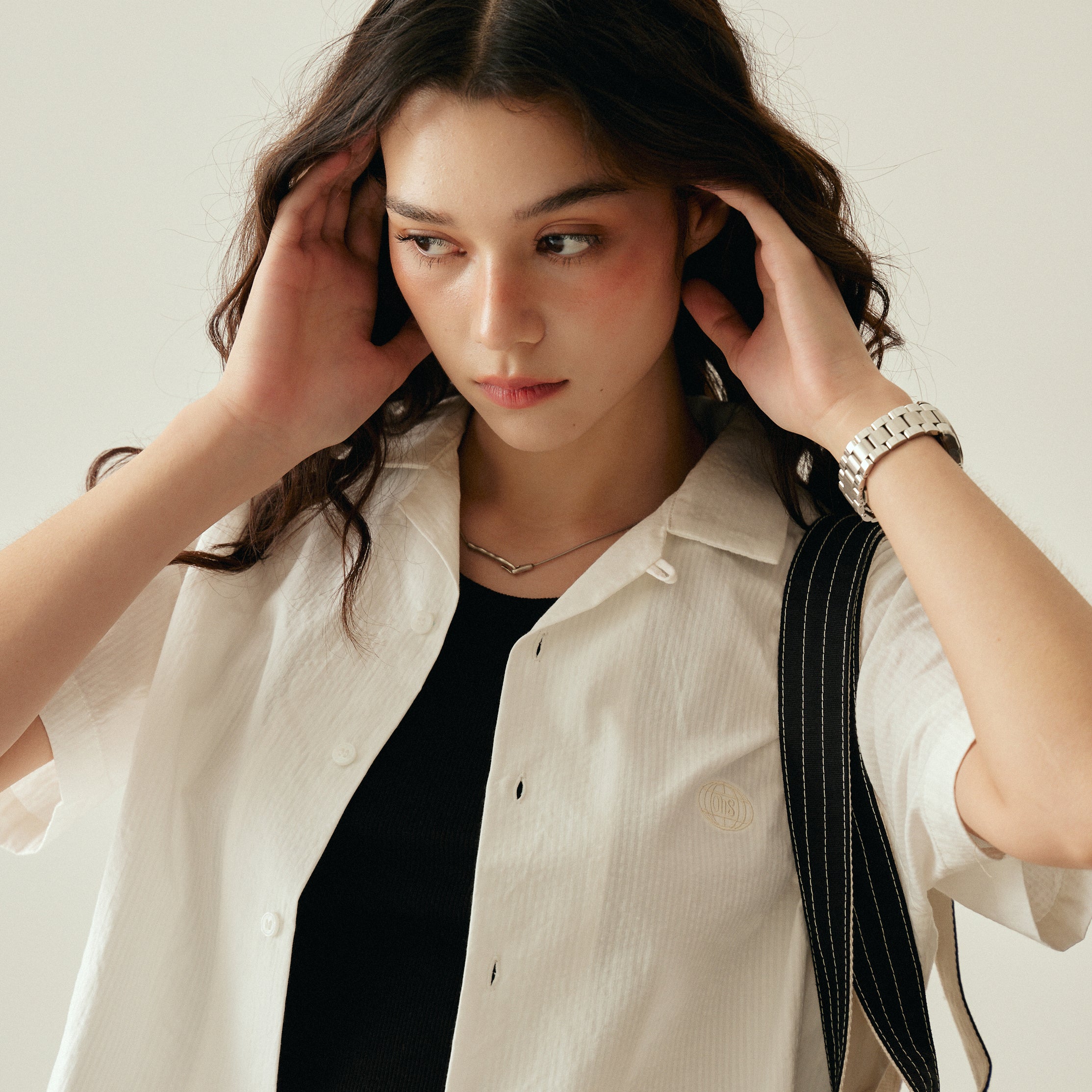 เสื้อเชิ้ตคอปก - SEERSUCKER สีขาว