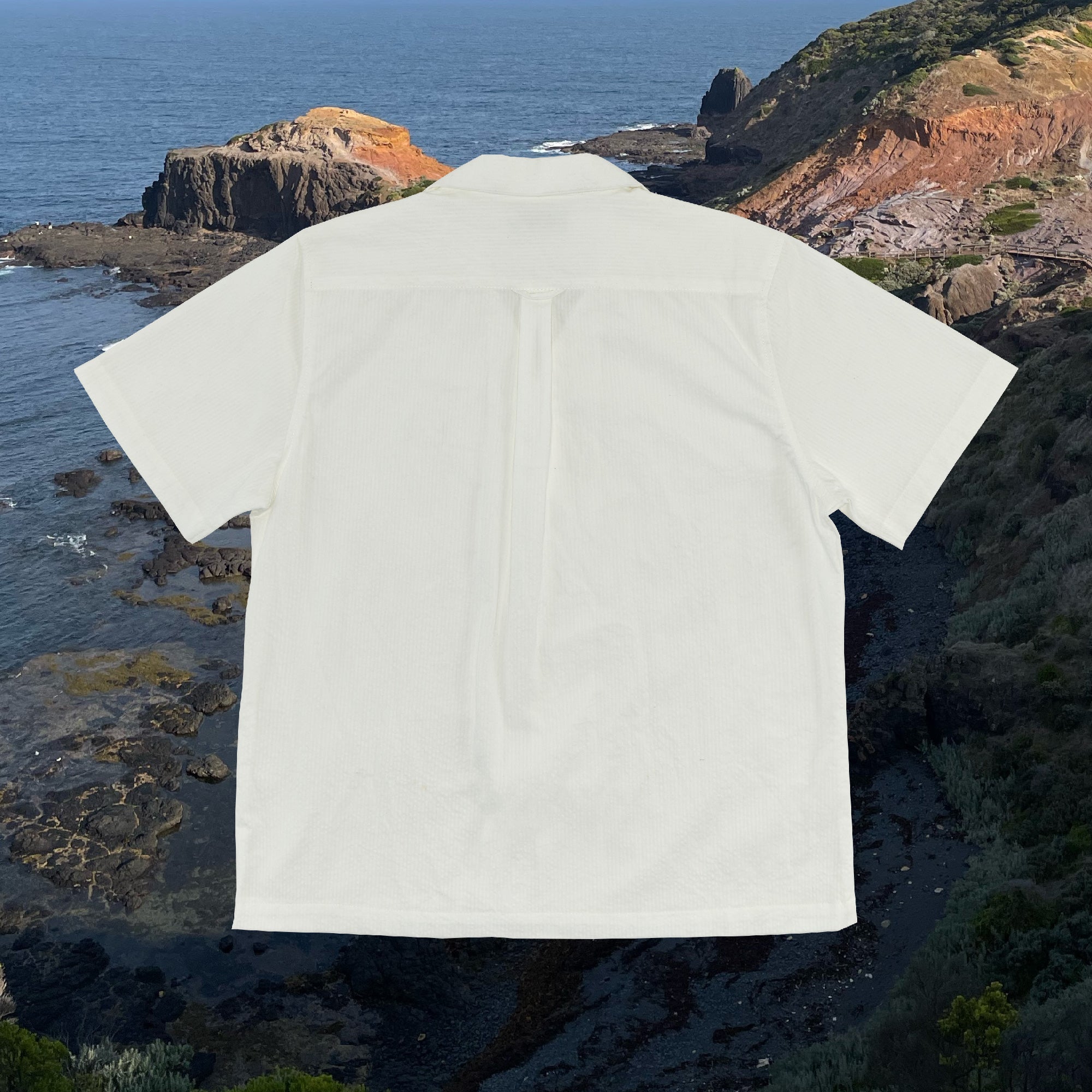 เสื้อเชิ้ตคอปก - SEERSUCKER สีขาว