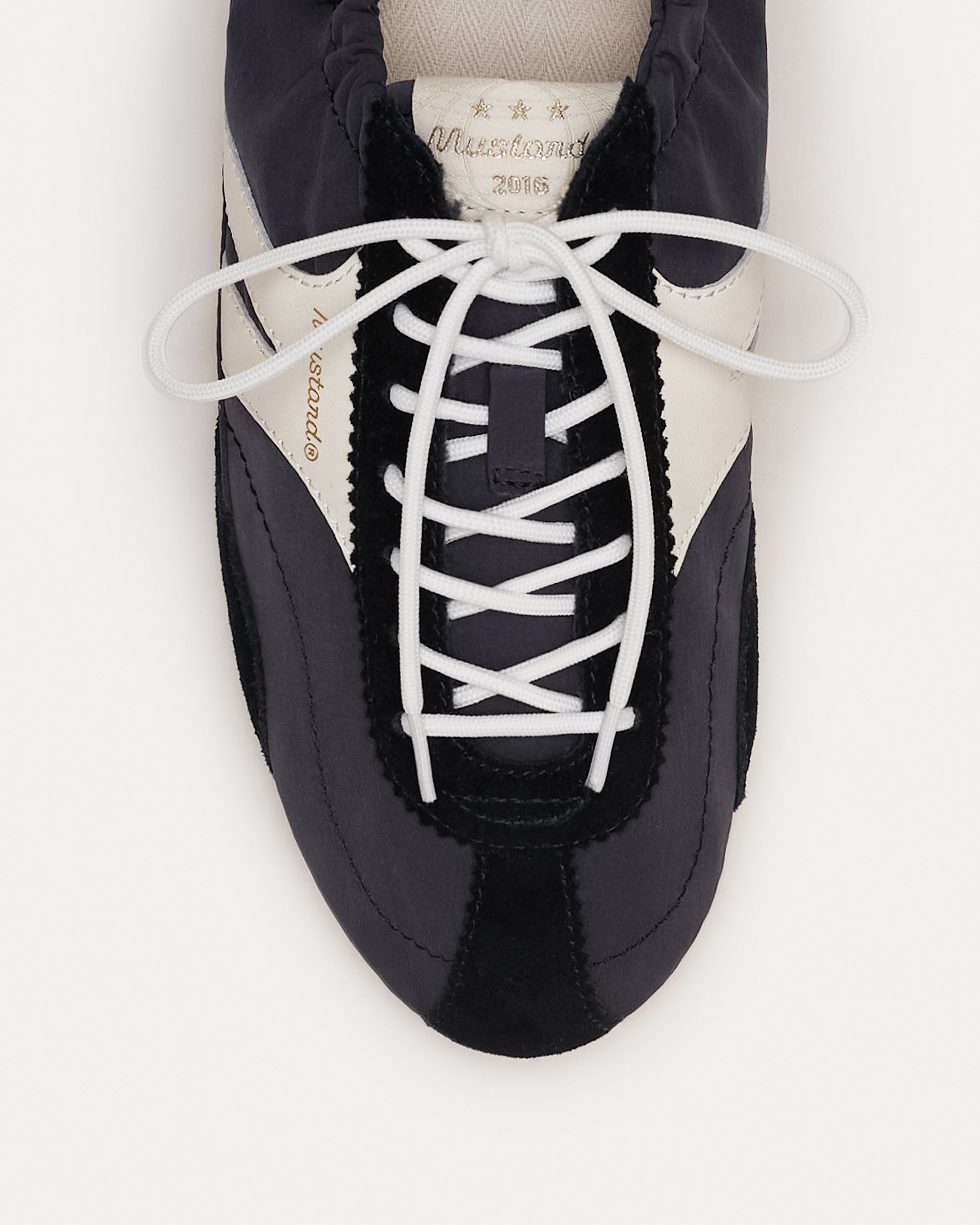Stella Fade Black
